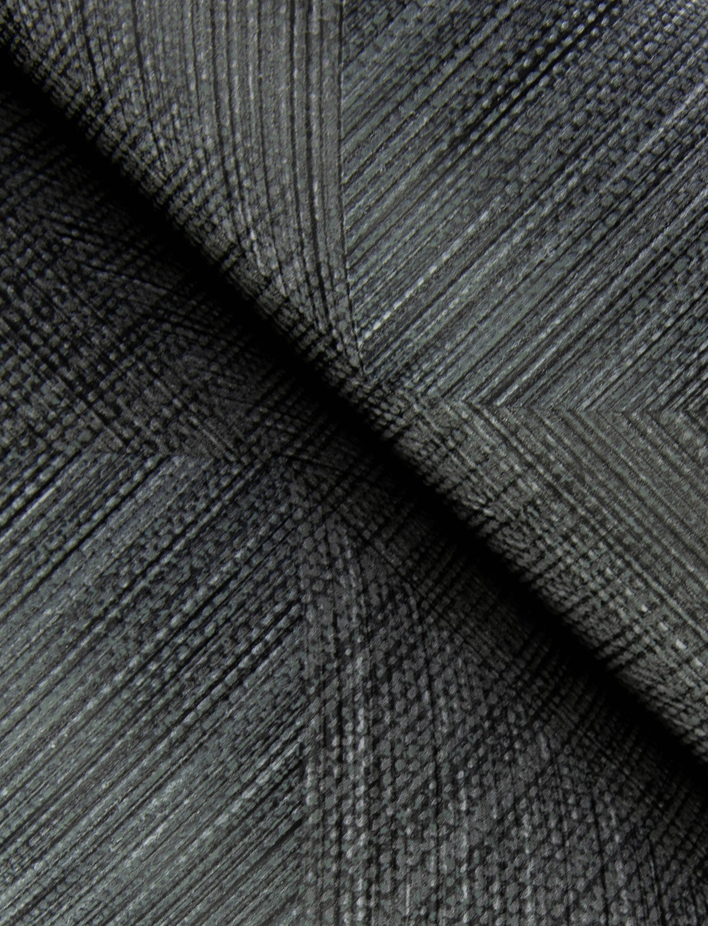 Presley Black Tessellation