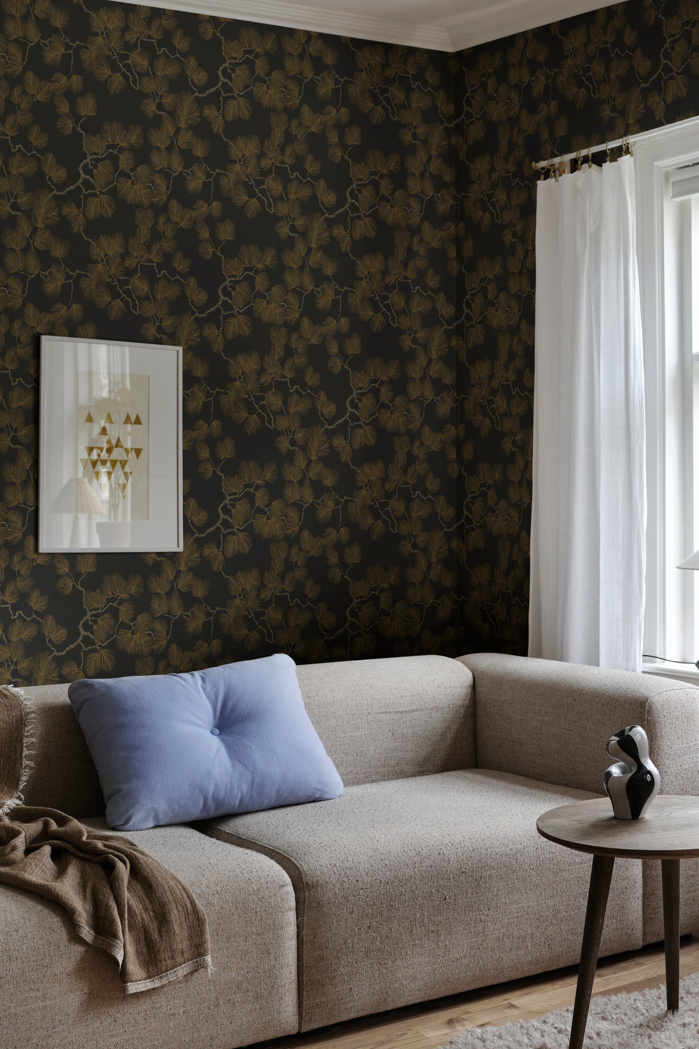 Cone Pine Black & Gold