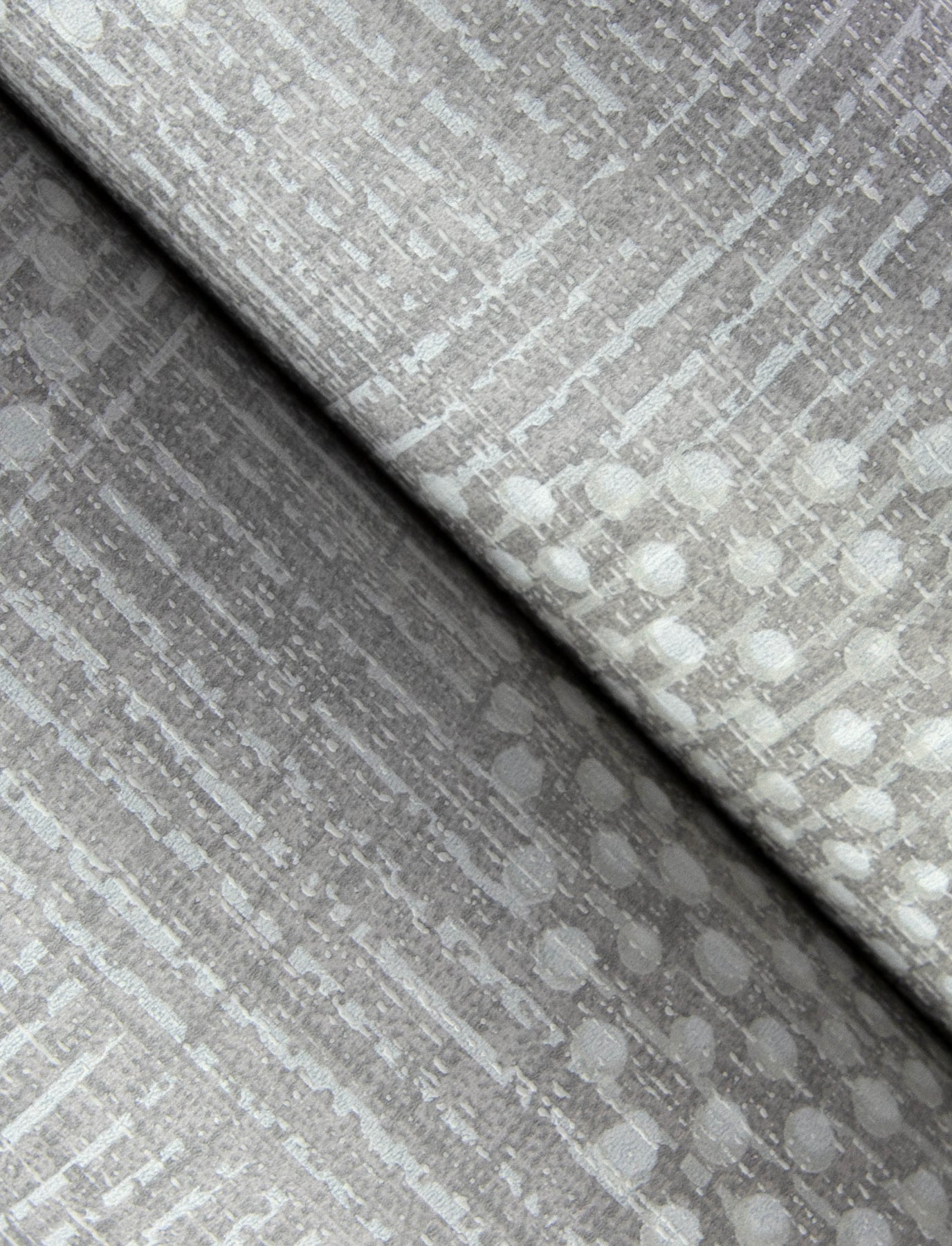 Salma Grey Medallion