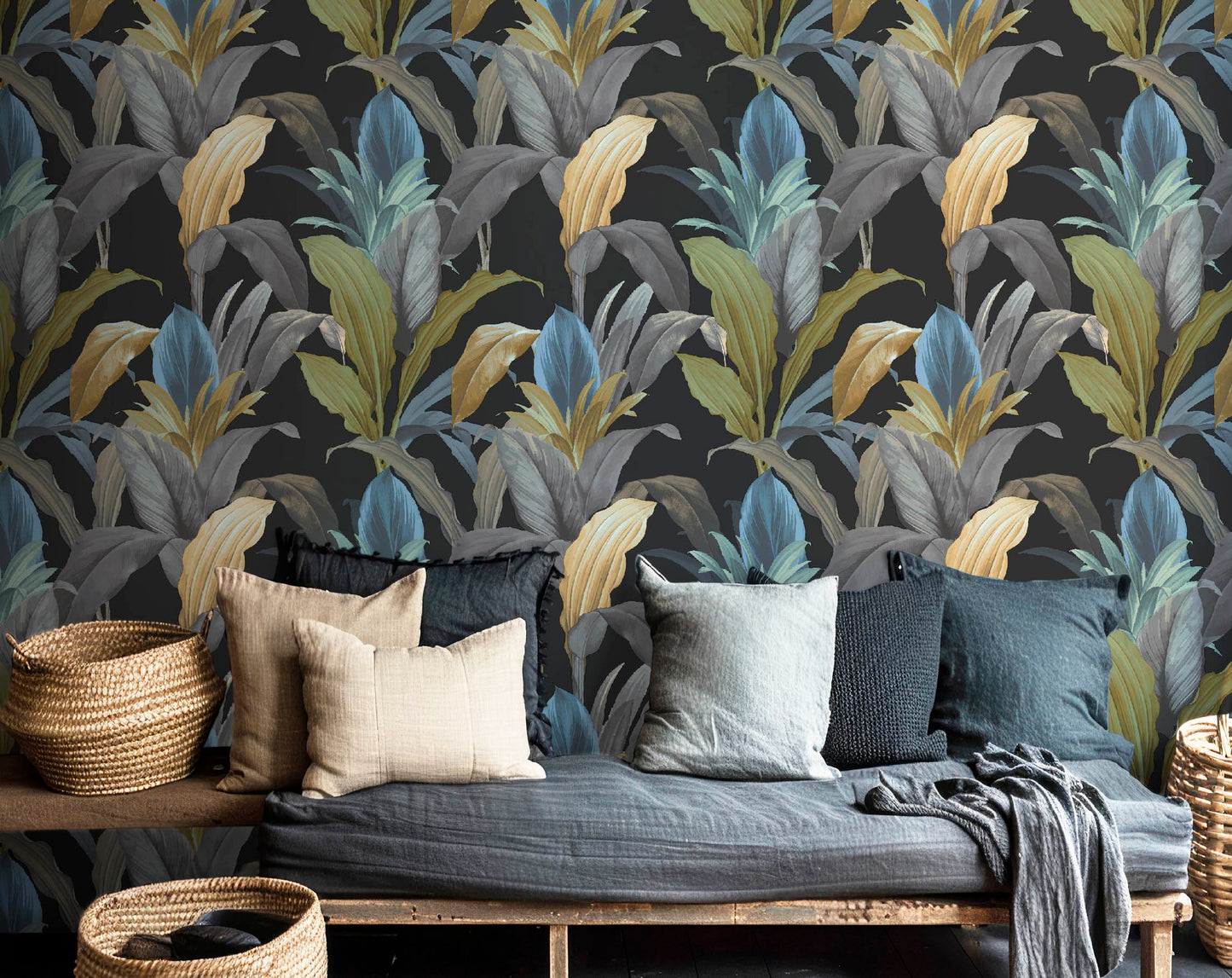 Banana Garden Black 2